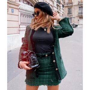 Zara High Waisted Green Tweed Button A-Line Mini Skirt Size Medium Holidays